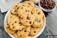 Chewy Chocolate Chip Cookie Recipe — Soft, Gooey & Perfect