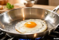 Stainless Steel Pan Water-Drop Test That Prevents Food from Sticking