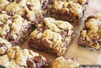 Chewy Chocolate Chip Oatmeal Bars Recipe for Soft, Mess-Free Snacks