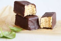 Greek Yogurt Peanut Butter Protein Bars for Breakfast & Post-Workout