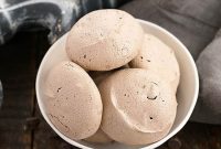 Crispy Chocolate Chip Meringue Cookies: Light, Crunchy Treats