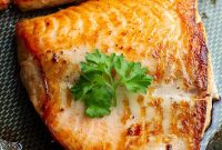 Pan-Fried Salmon: Crispy Skin and Juicy Interior Every Time