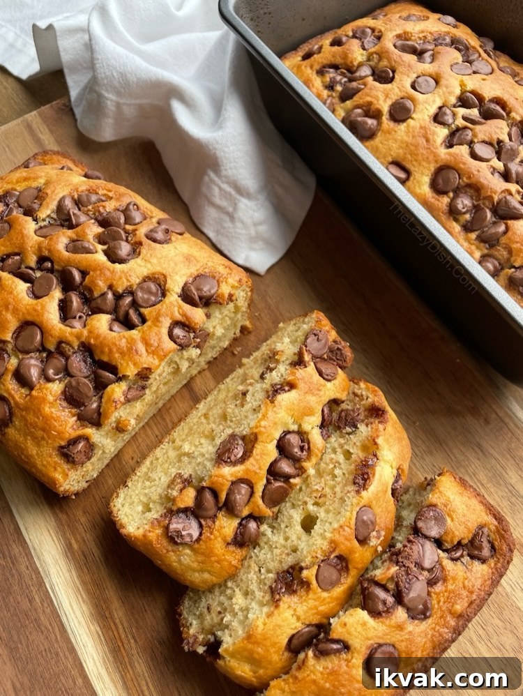 How to make the best banana bread with a box of yellow cake mix, a 3 ingredient yummy homemade treat to make. 