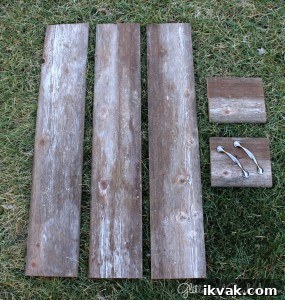 Rustic Autumn Barnwood Centerpiece Ideas for Fall Decor 3 fall-barnwood-centerpiece3