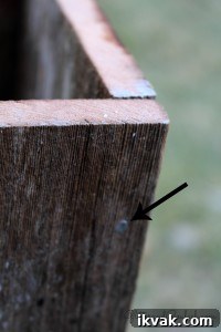 Rustic Autumn Barnwood Centerpiece Ideas for Fall Decor 4 fall-barnwood-centerpiece4