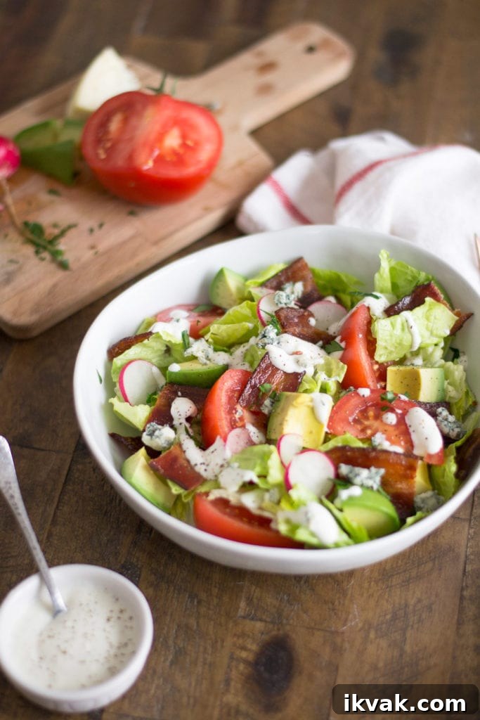 BLAT Salad with Homemade Creamy Blue Cheese Dressing 4 BLAT salad with the best homemade blue cheese | Sarcastic Cooking