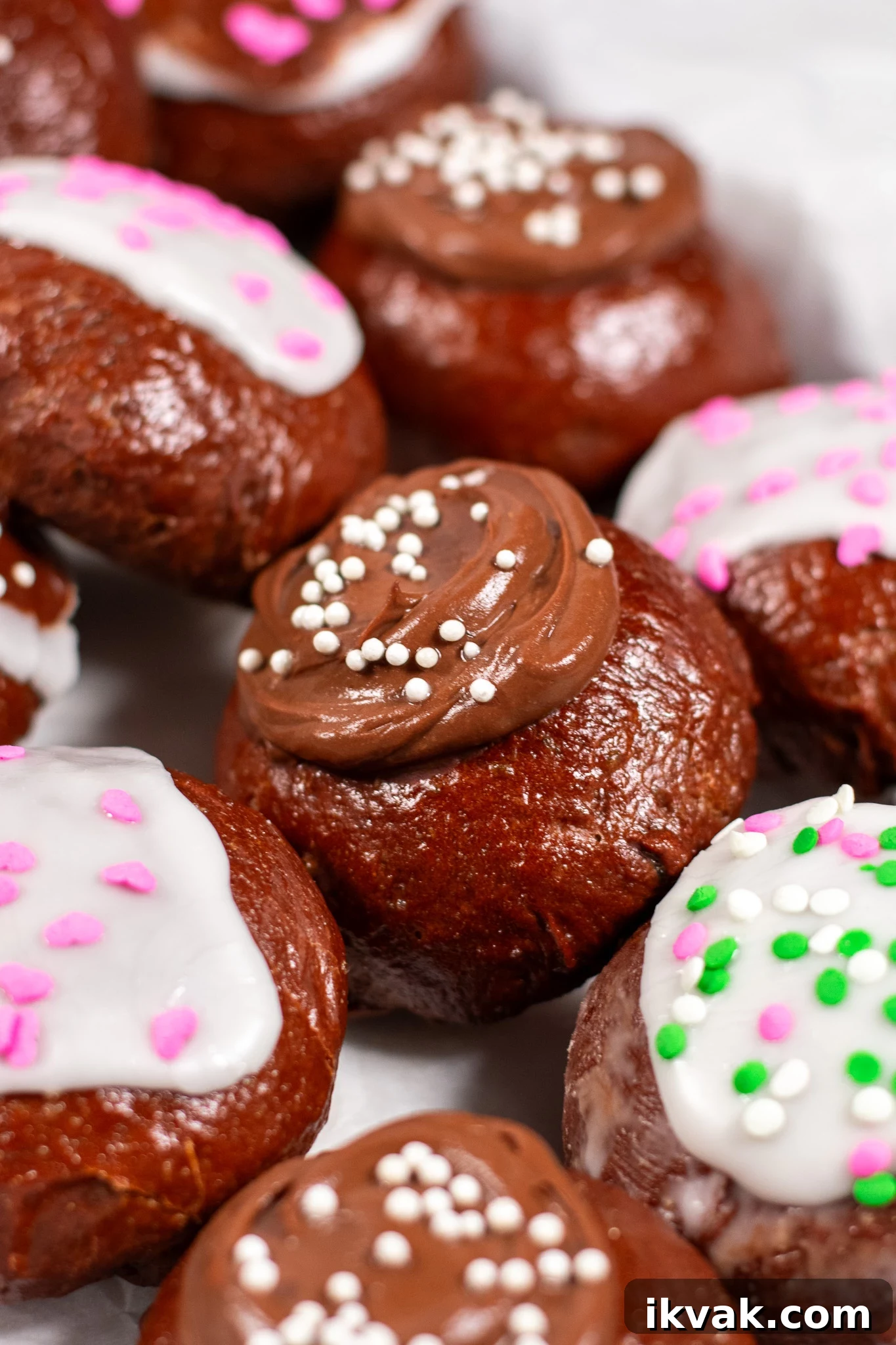 Chocolate Fastelavnsboller: How to Make Danish Carnival Buns 2 Chocolate pastry cream filled chocolate buns topped with pastry cream or icing.
