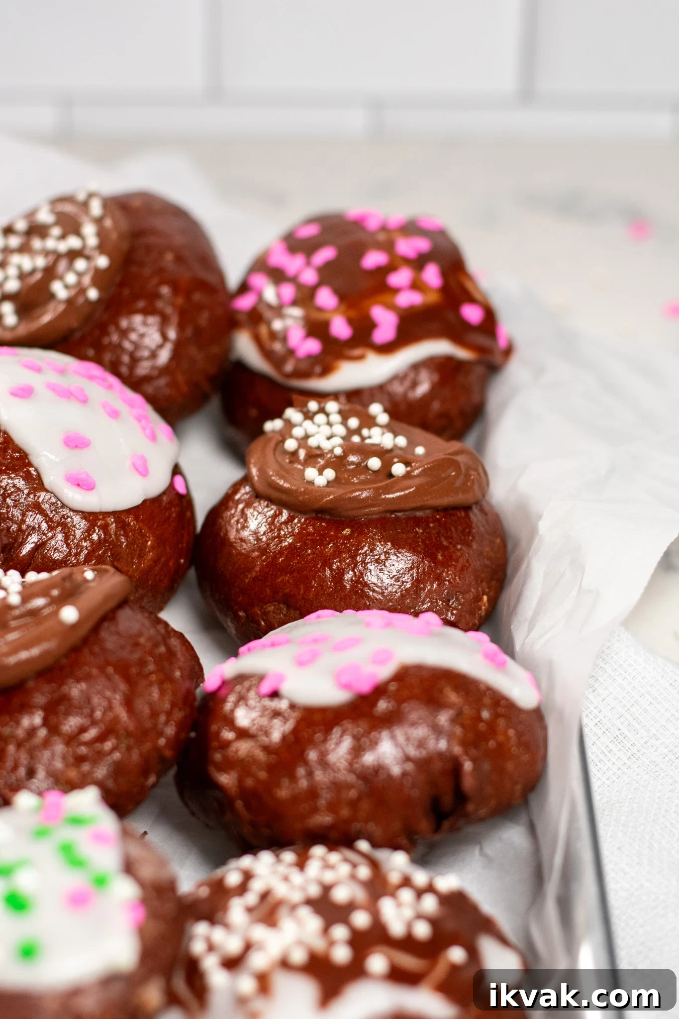 Chocolate Fastelavnsboller: How to Make Danish Carnival Buns 7 Chocolate pastry cream filled chocolate buns topped with pastry cream or icing.