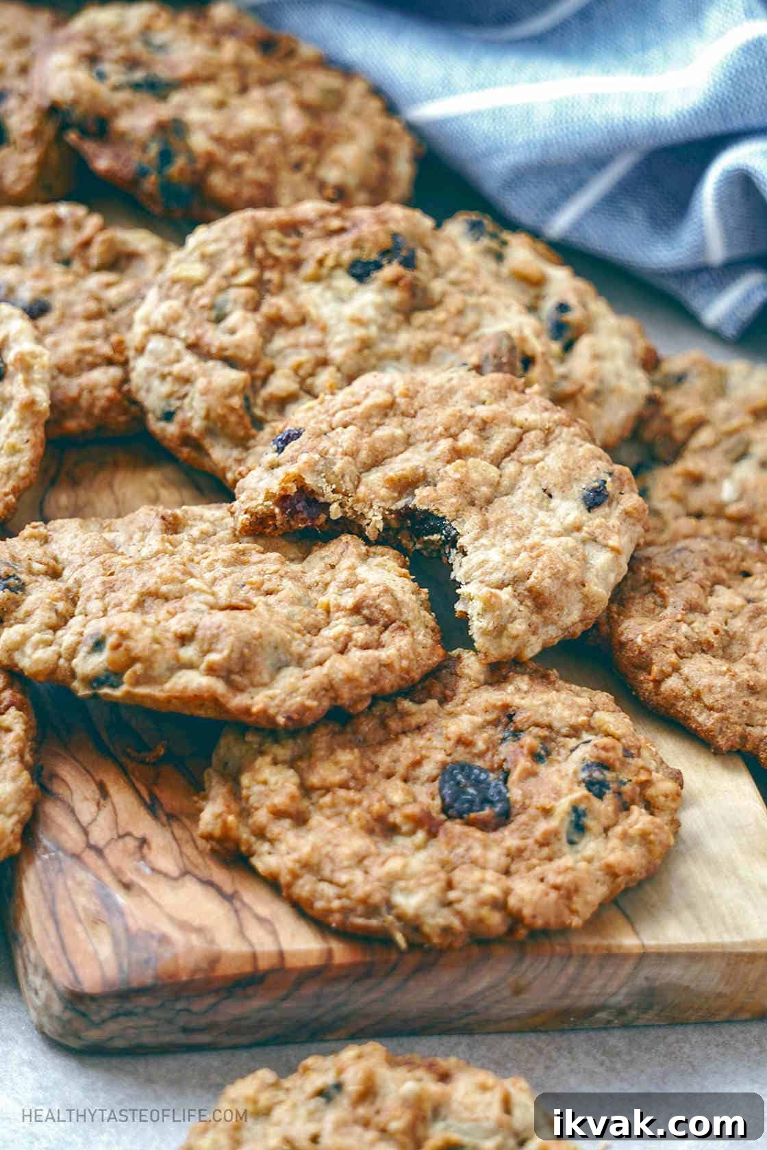 Oat applesauce cookies vegan and healthy.
