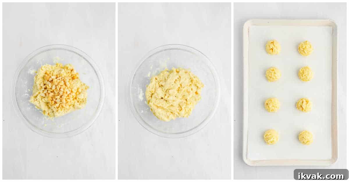 Steps to make bear paw cookies.