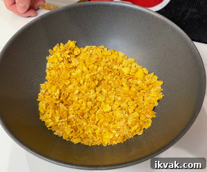 Corn flakes in bowl