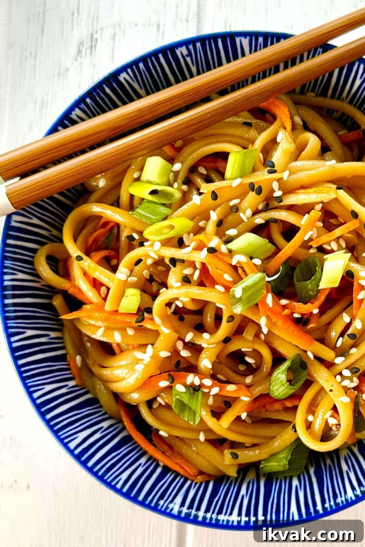 bowl of garlic sesame noodles.