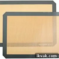 AmazonBasics Silicone Baking Mat - 2-Pack