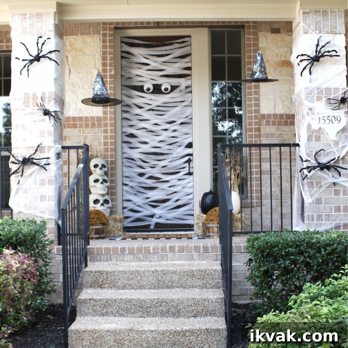 mummy door