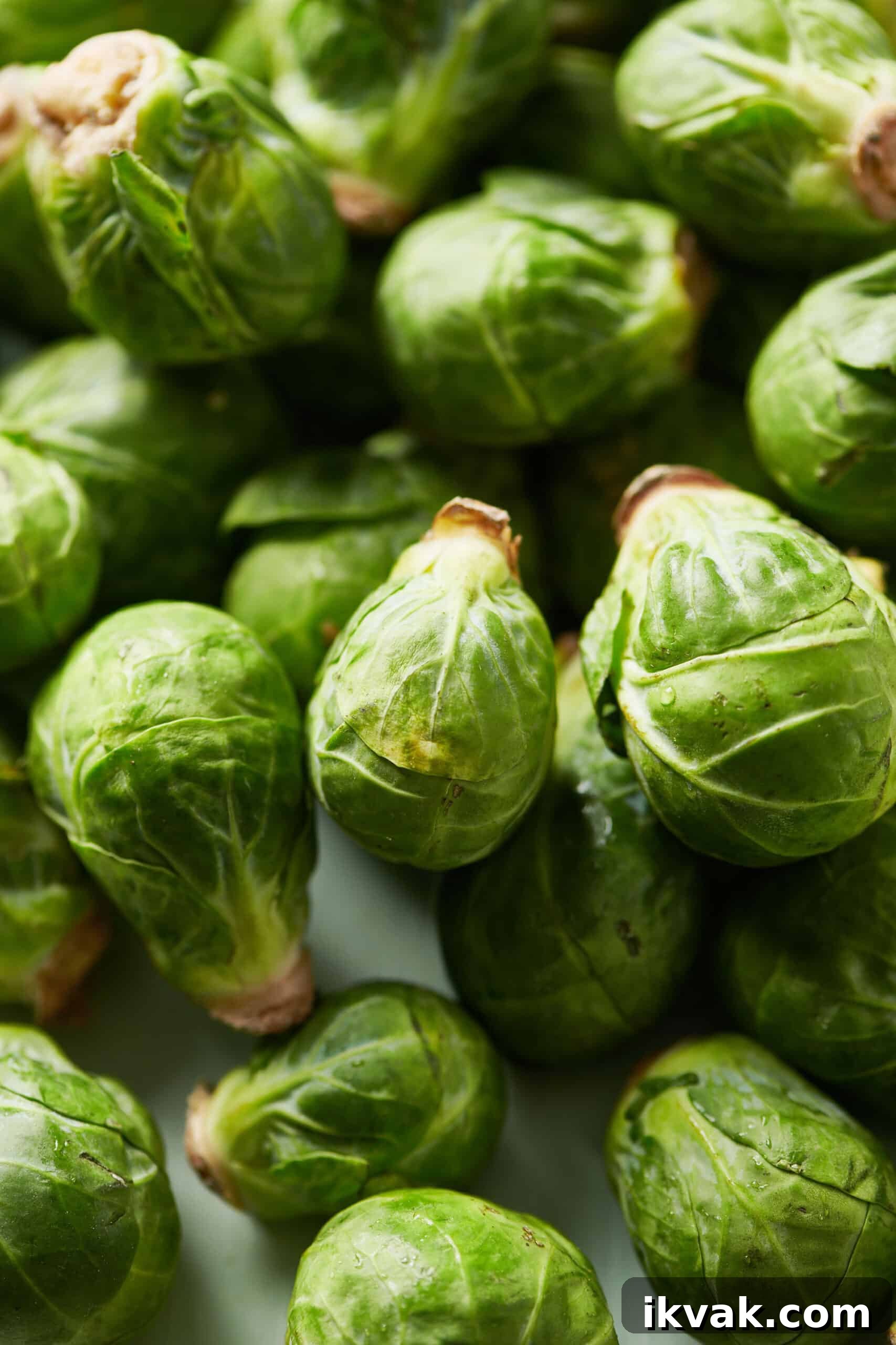 Crispy Roasted Brussels Sprouts: Simple Oven Recipe 3 Pile of fresh Brussels sprouts.