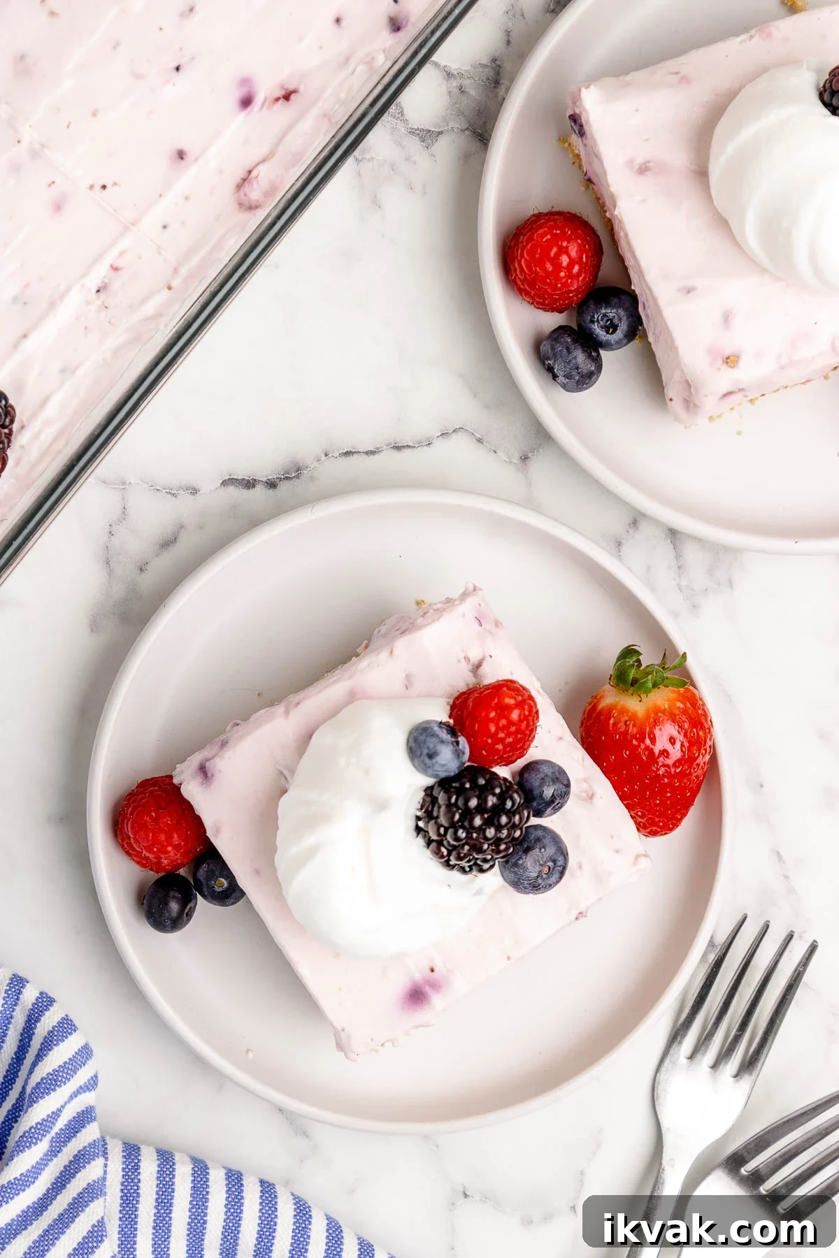 cheesecake on a plate