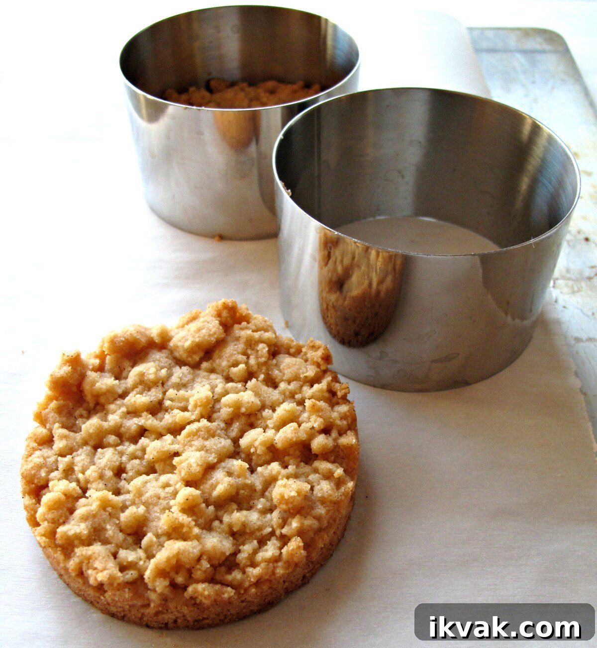 Cinnamon Streusel Cookie Recipe: Crispy, Buttery Bites 5 Streusel Cookies and cylinder metal molds.