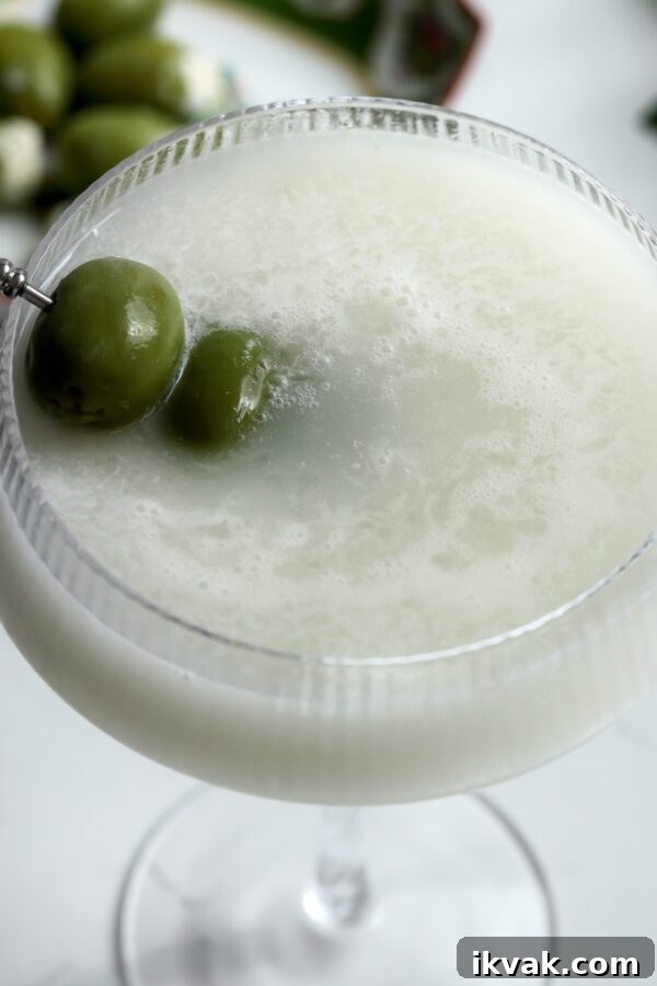 MILKY DIRTY MARTINI