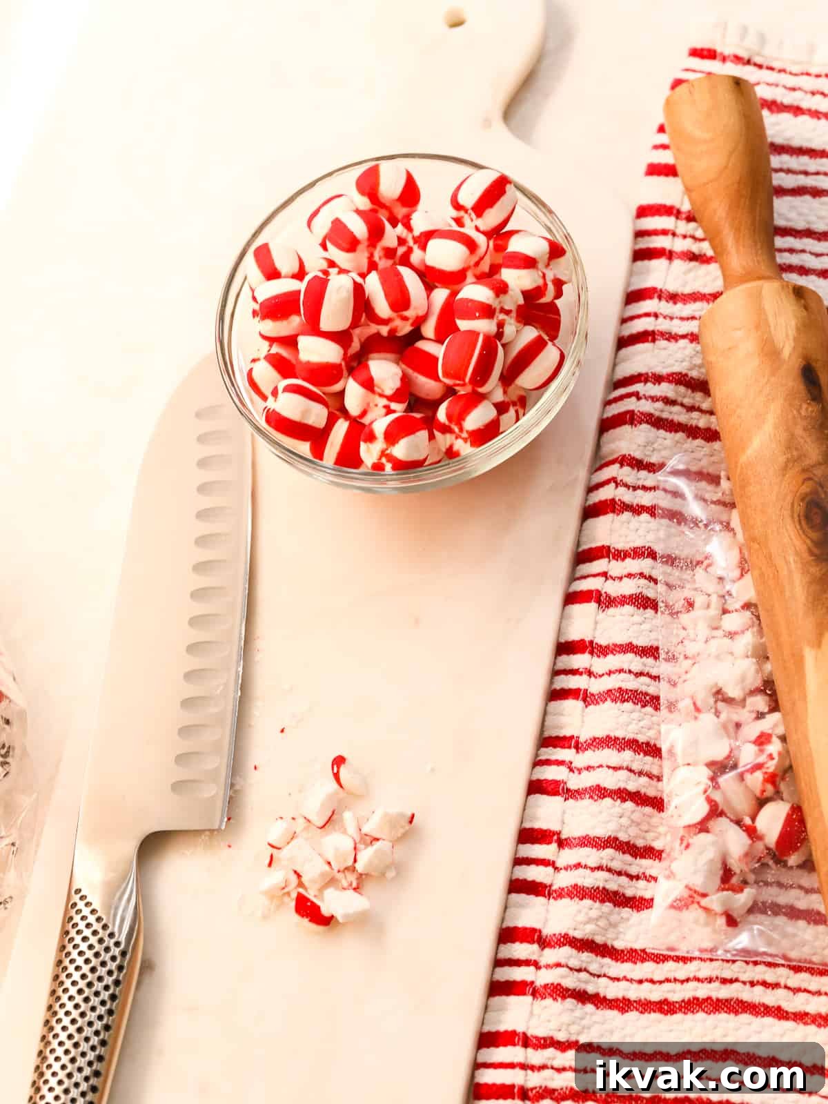 Classic Christmas Cake Recipe: Moist Fruit Cake for the Holidays 10 Crushing peppermint candy for Christmas bundt cake
