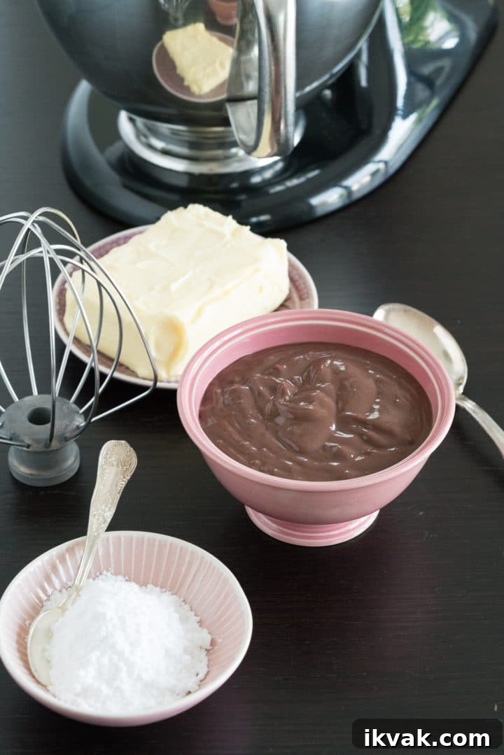 Authentic German Buttercream Recipe for Smooth, Silky Frosting 4 german buttercream Instructions Step 1