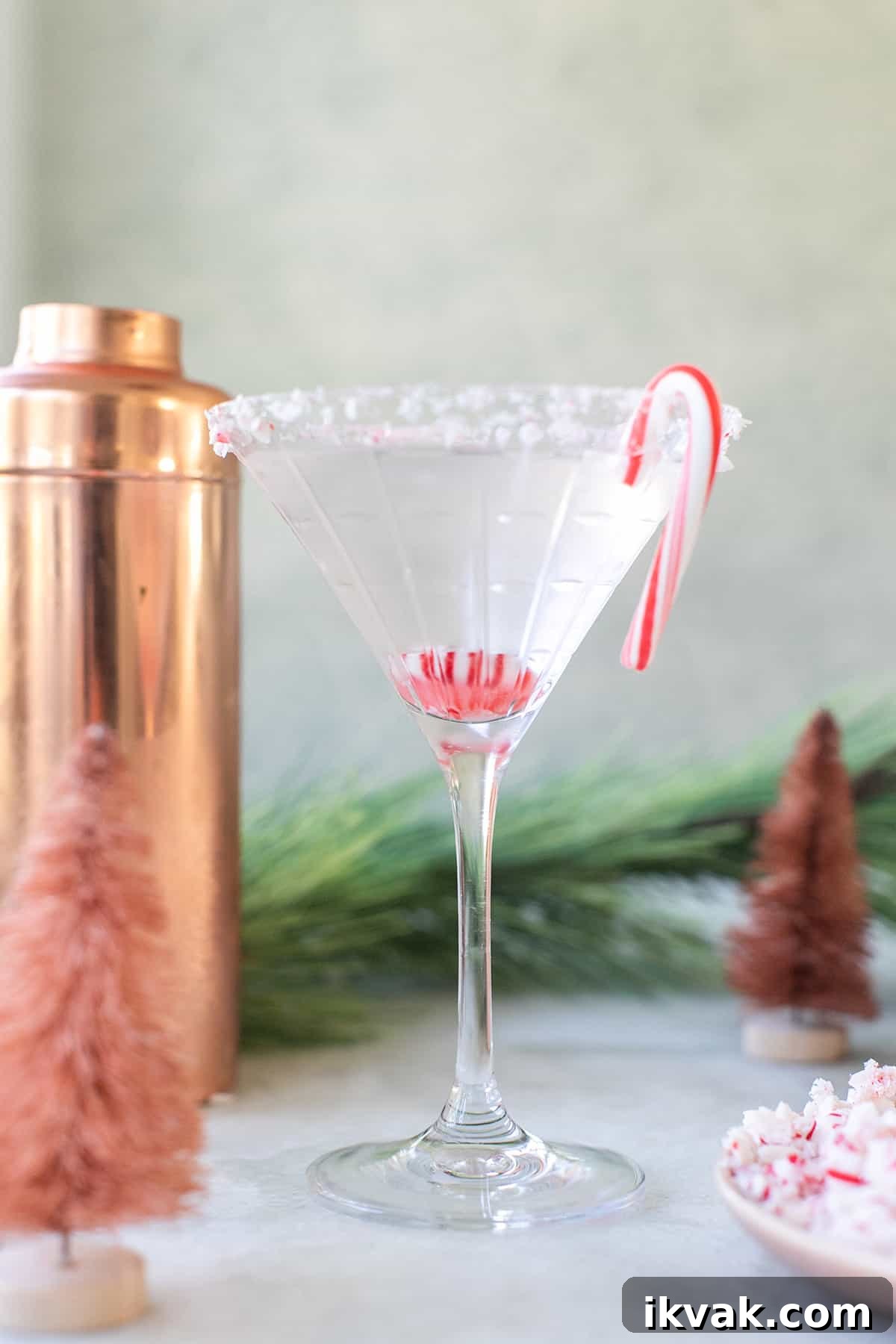 Peppermint martini - chocolate peppermint martini, vanilla flavored vodka, white chocolate liqueur, creme de cacao