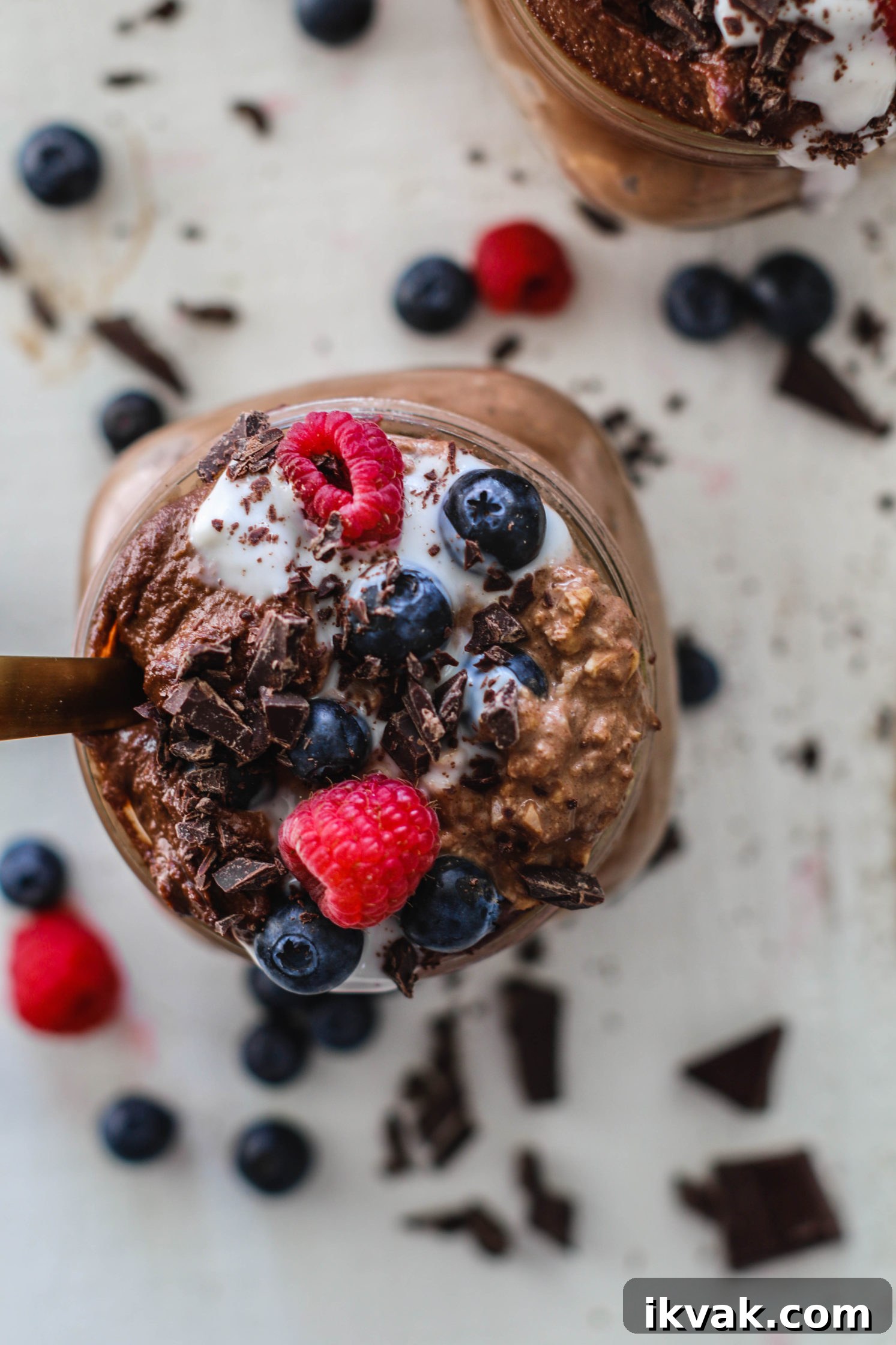 Hot Chocolate Overnight Oats Recipe for Chocolate Breakfast 5 Hot Chocolate Overnight Oats served in mason jars by Flora & Vino