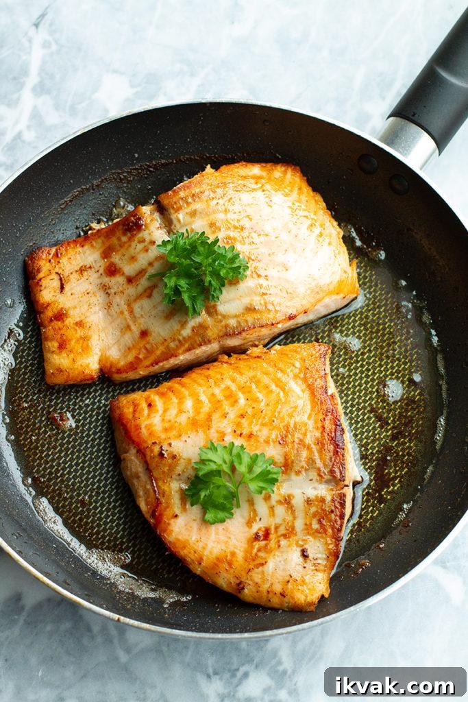 Pan-Fried Salmon: Crispy Skin and Juicy Interior Every Time 3 img 750 2