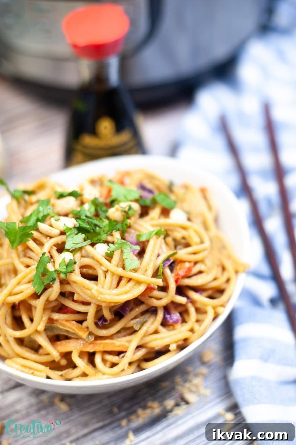 Spicy peanut noodles