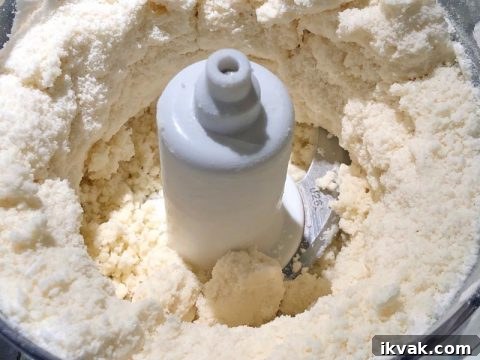Combining gluten free flour and butter for pie crust dough