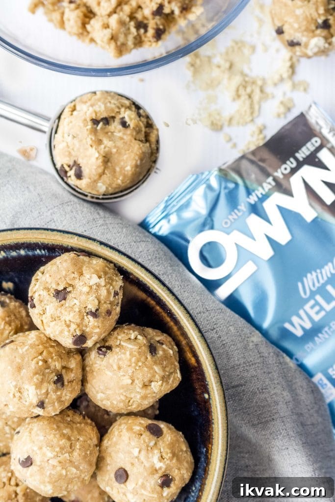 Gluten-Free Energy Bites with Oats, Dates & Almonds 3 Energy bites close up