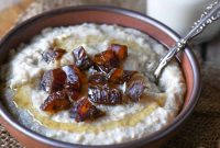 Creamy Scottish Oatmeal with Dates and Honey