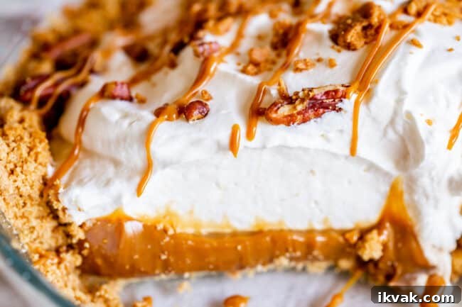 Dulce de Leche Cream Pie with Pecan-Graham Crumble dulce de leche desserts